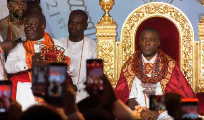 Olu Of Warri: Tshola Emiko Crowned Ogiame Atuwatse III (photos/Video)