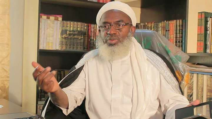 Sheik Gumi berates politicians who flew private jets to Yusuf Buhari