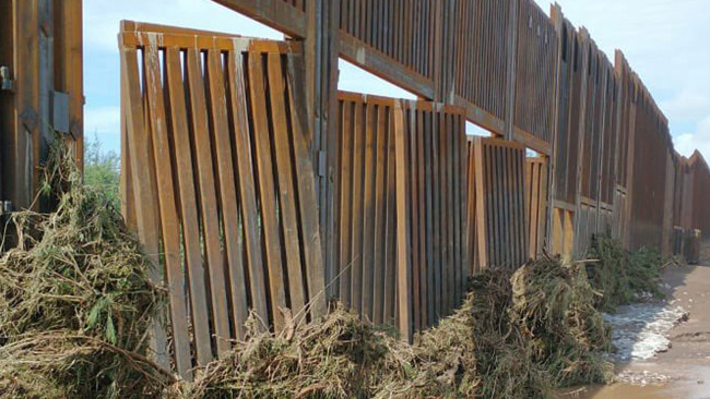 Trump?s border wall already falling down after floods (Photos)     