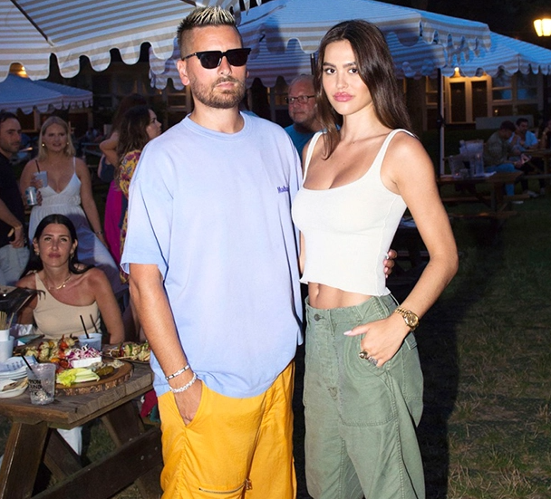 Scott Disick unfollows ex Amelia Hamlin & the Kardashians/Jenners after his DM gossiping about his kids