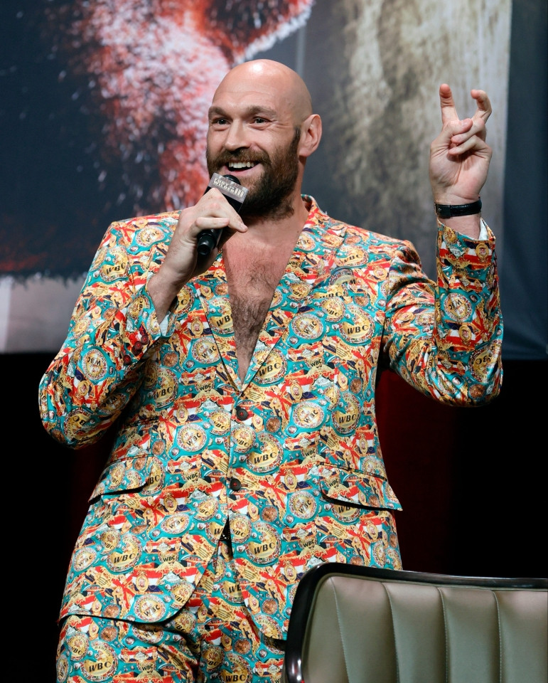 Watch Tyson Fury and Deontay Wilder berate and verbally attack each other in final press conference before fight (video)