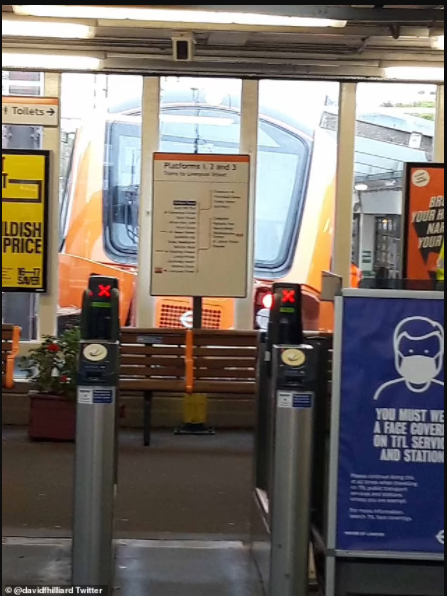 ?50 passengers evacuated as London Overground train derails and crashes through barriers (Photos)