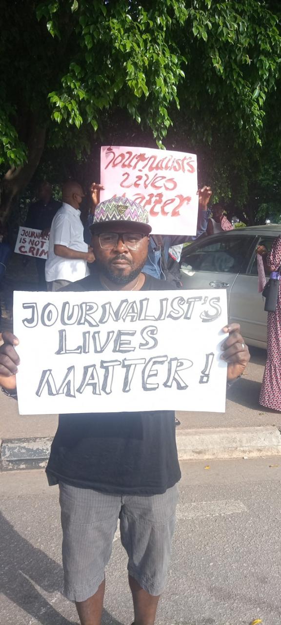 Journalists storm police headquarters in Abuja as they protest over missing colleague, Tordue Salem