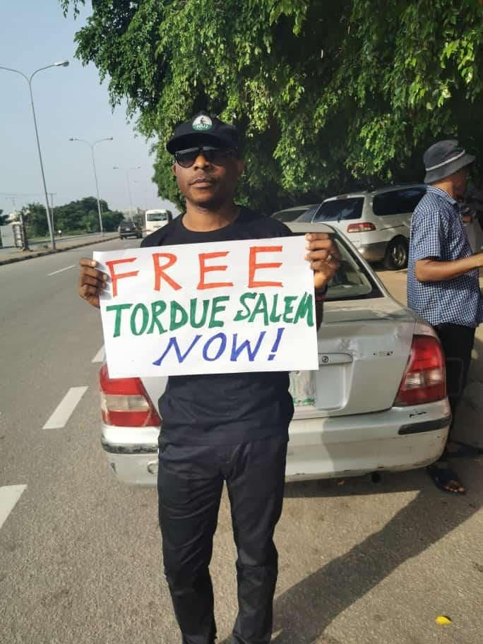 Journalists storm police headquarters in Abuja as they protest over missing colleague, Tordue Salem