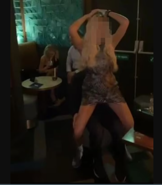 Manchester United legend Paul Scholes pictured enjoying a lap dance from a woman after splitting from his wife (photos)