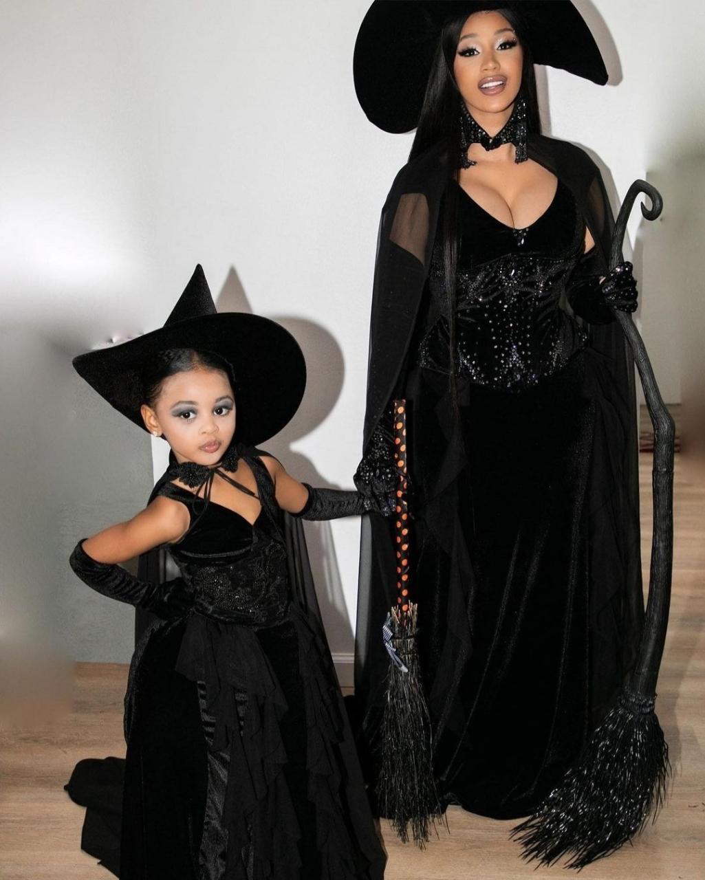 Cardi B and daughter don witch costumes for Halloween (photos)