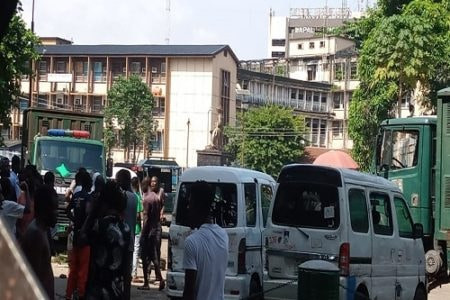 Attackers storm Lagos High Court, attempt to free prisoner 