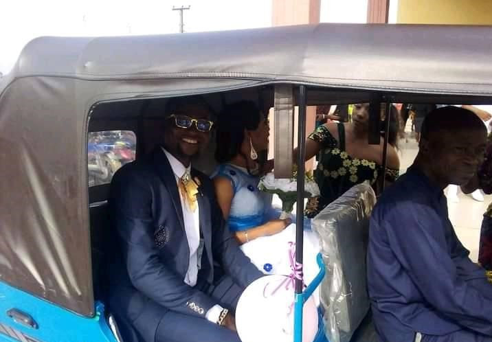 Couple arrive their wedding venue in Keke in Delta state 