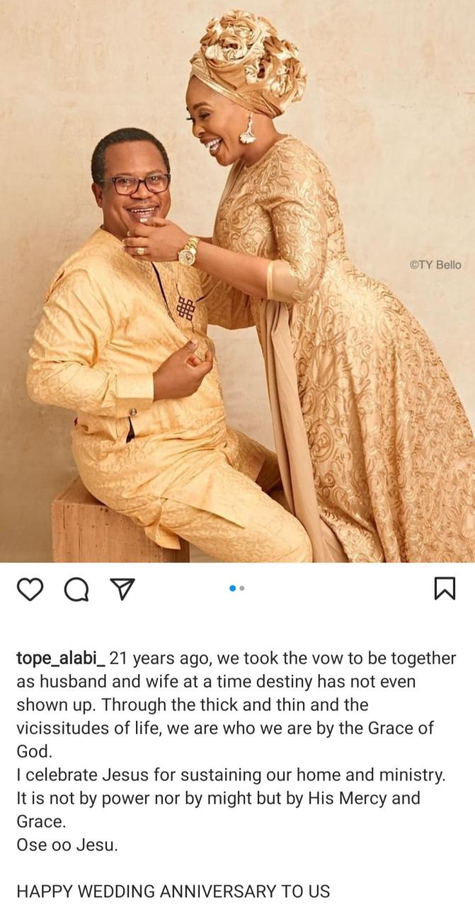 Tope Alabi celebrates 21 years wedding anniversary with her husband 