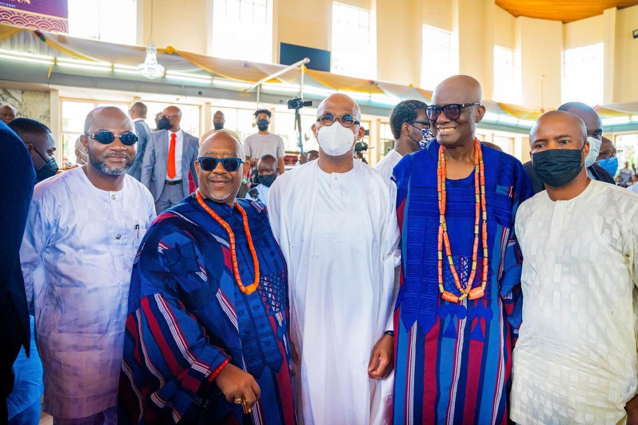 Photos from the wedding of the Speaker of Oyo State House of Assembly, Rt. Hon. Adebo Ogundoyin, and his heartrob, Olamidun Majekodunmi