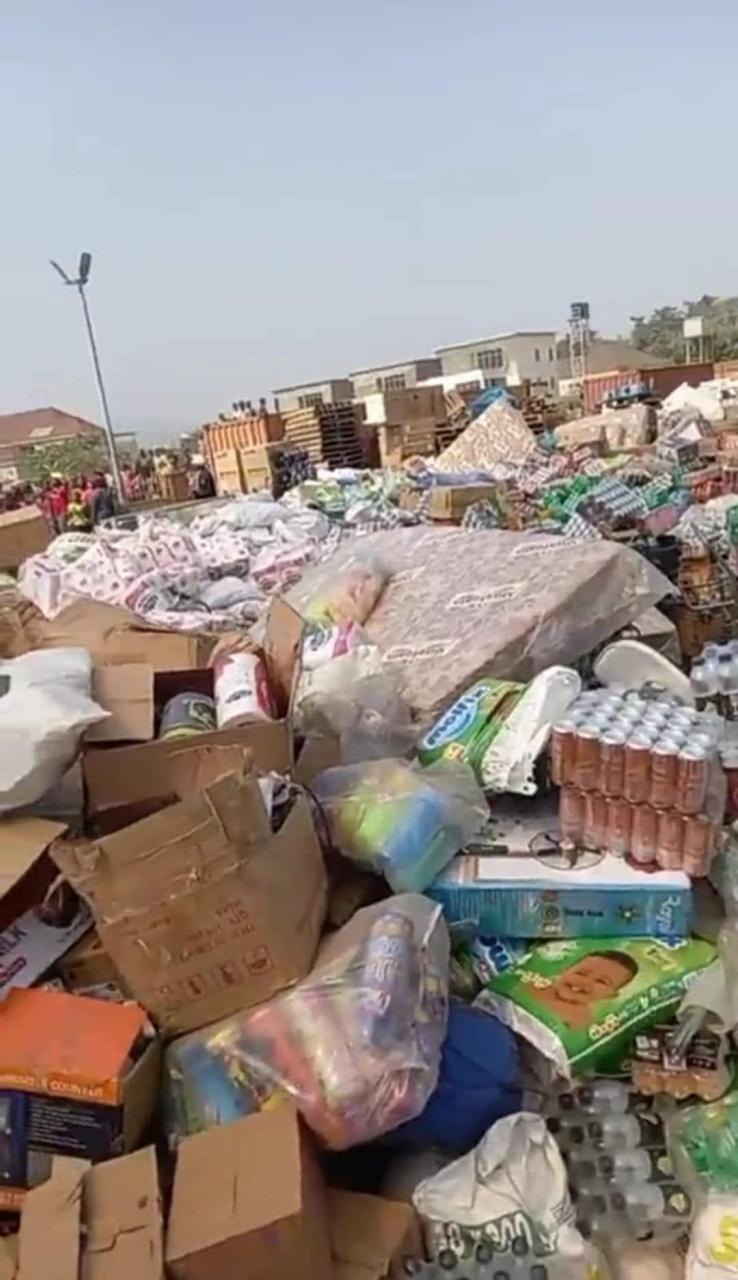 Goods worth millions retrieved by kind locals who intervened as Next Cash and Carry was razed by fire (photos/video)