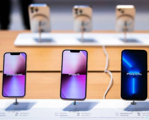 Apple becomes first U.S. company to reach $3 trillion market value