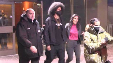 Colin Kaepernick heckled and called