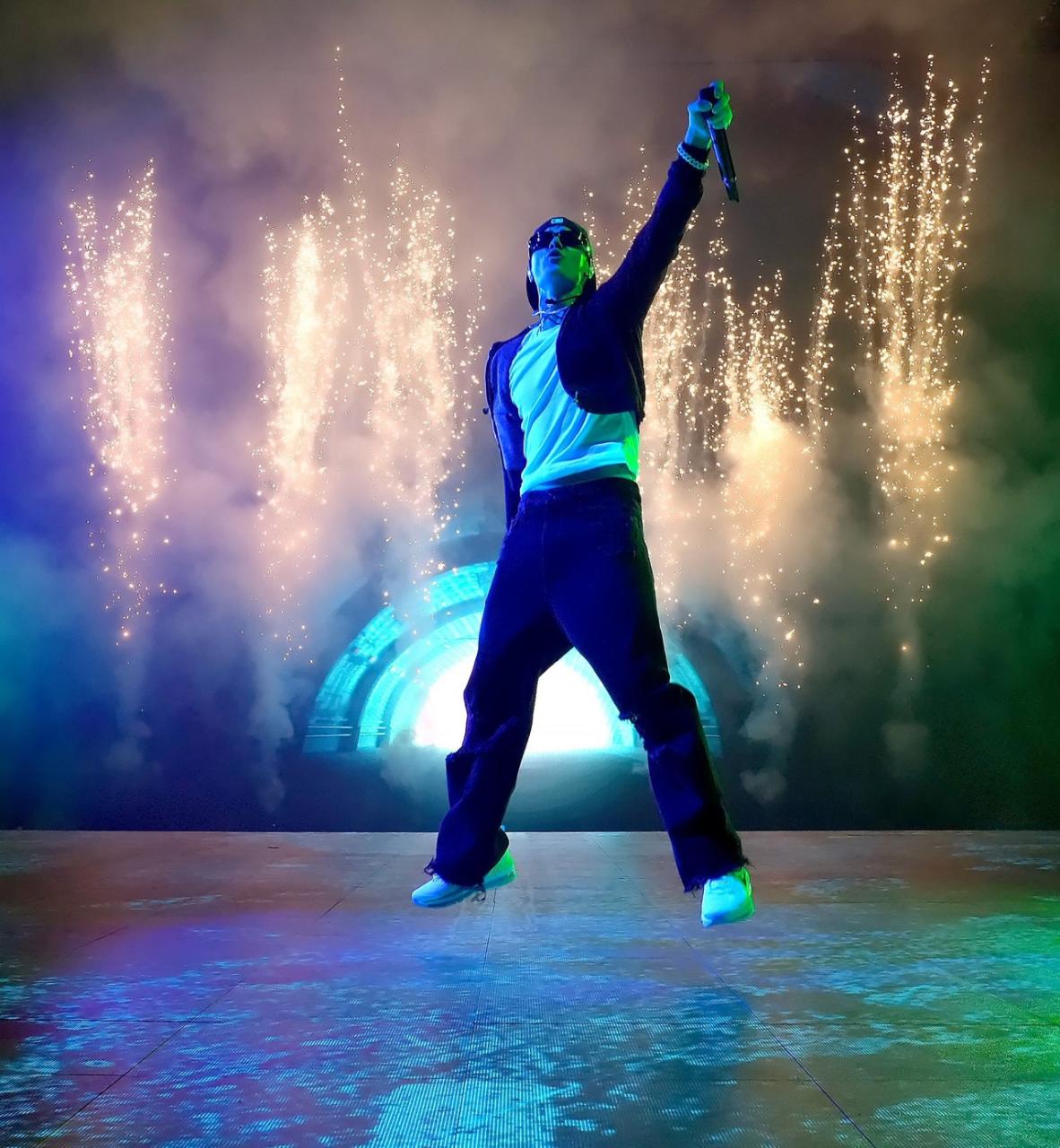 Justin Bieber tests positive for COVID-19, cancels Las Vegas show
