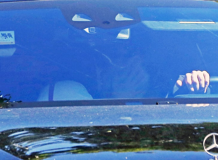 Kim Kardashian spotted giving Pete Davidson a kiss after he picked her up from the airport