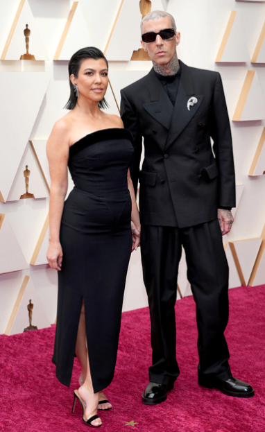 Celebrity fashion at the Oscars 2022 red carpet (photos)