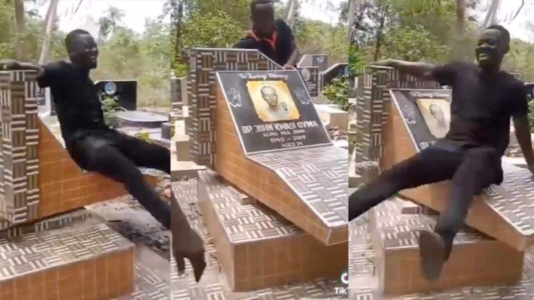 Man expresses excitement while on a spinning tomb (video)