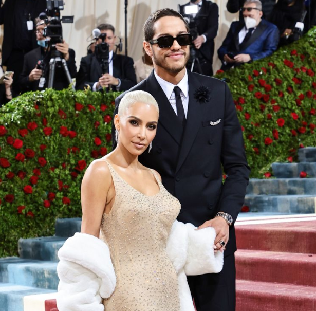 Red carpet photos at the Met Gala 2022 (photos)