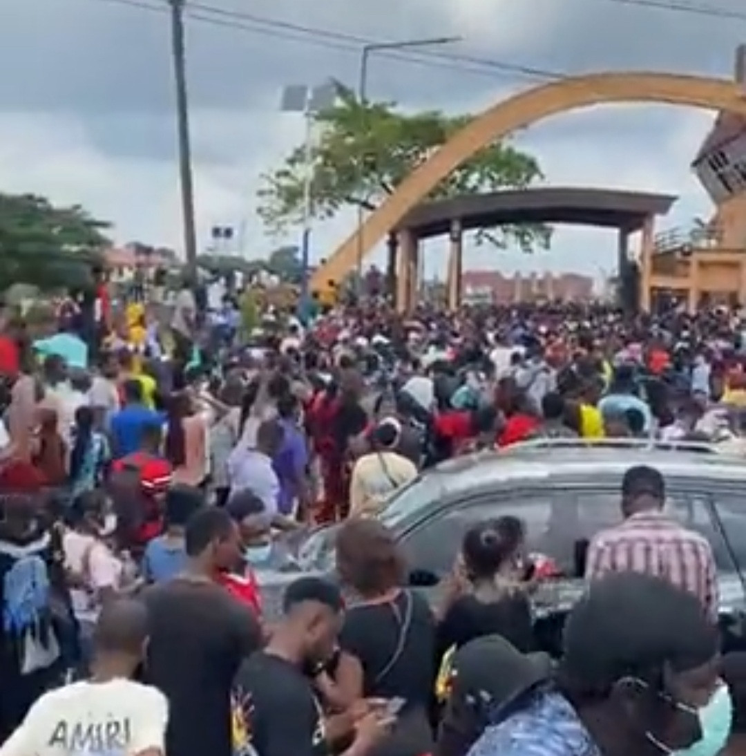 "When shall I see my class?" University of Benin students protest ASUU strike which has lasted for almost 3 months
