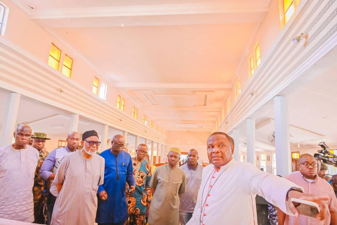 "What we have seen in America is a child play to what happened here" - Governor Akeredolu visits scene of Owo terror attack 