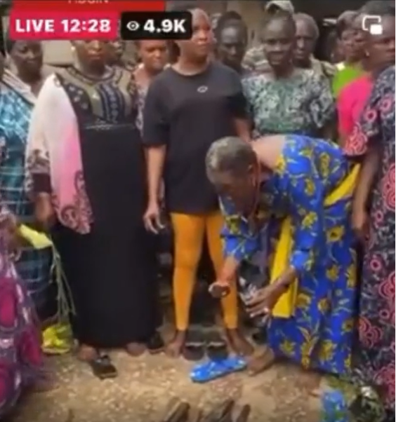 Owo women gather to summon