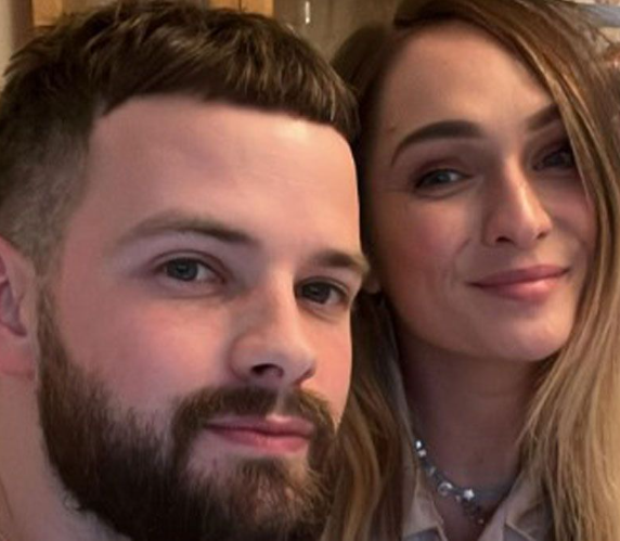 Singer Tom Mann devastated as fiancee dies suddenly on morning of their wedding