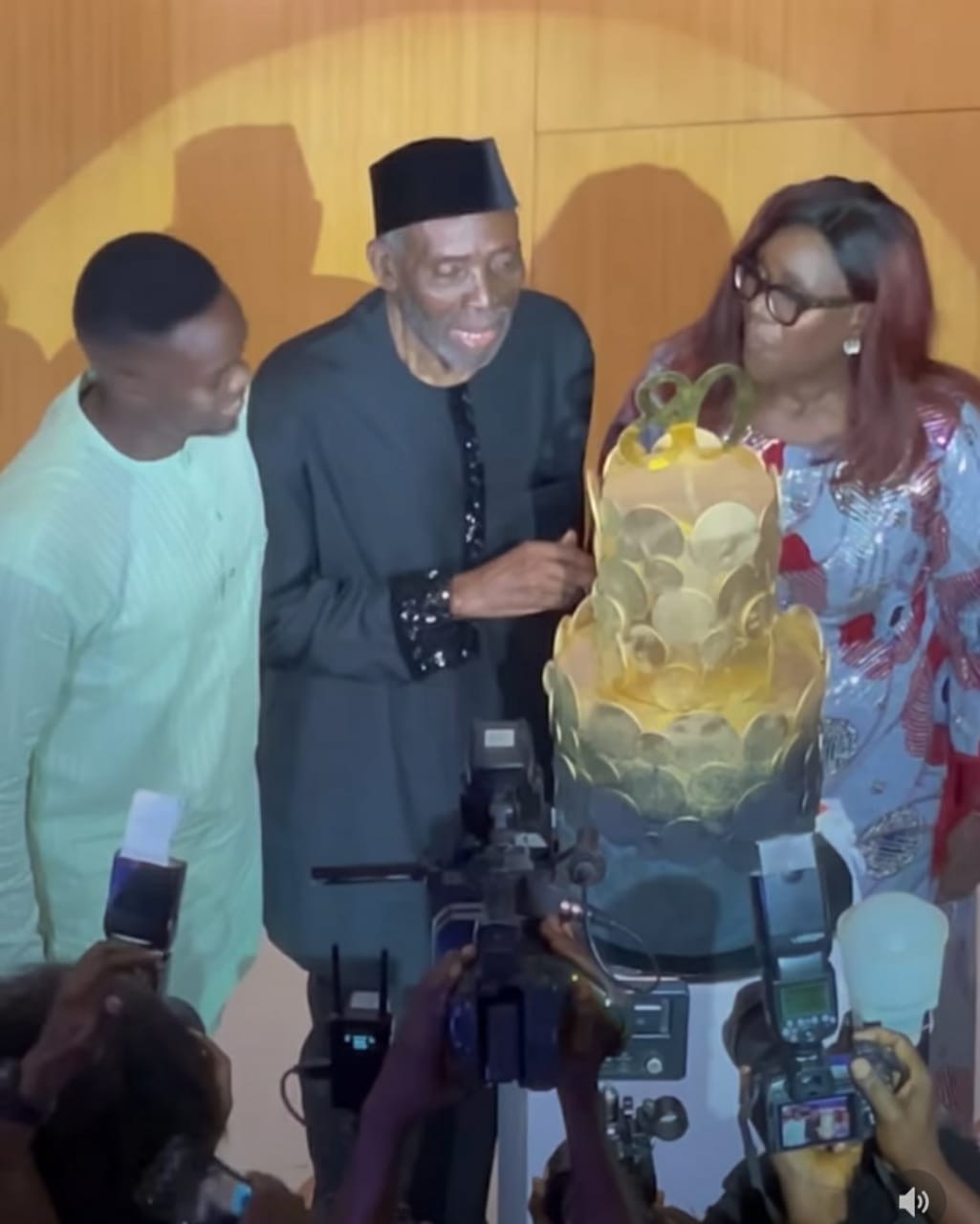 Photos and video from the 80th birthday celebration of veteran actor, Olu Jacobs