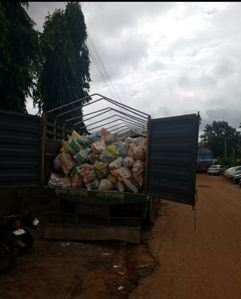 EFCC and NSCDC arrest 13 illegal miners in Kwara, recover five trucks 