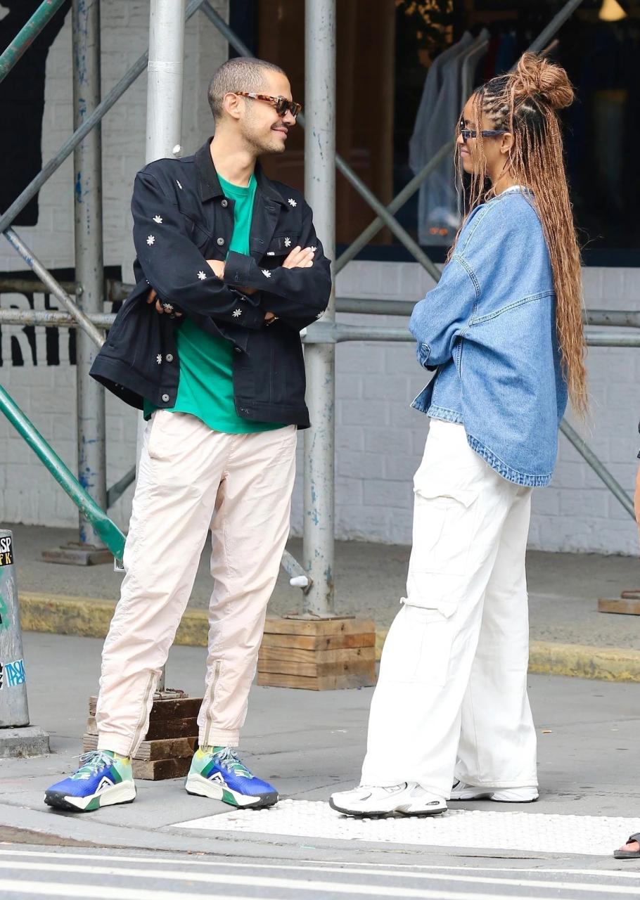 Malia Obama and rumored boyfriend Dawit Eklund take a stroll through NYC