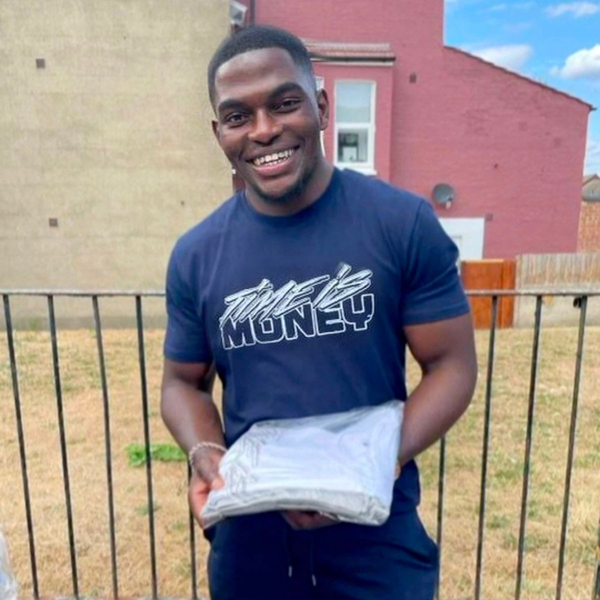 Police union supports officer involved in the fatal shooting of rapper Chris Kaba, threaten to hand in their weapons in protest over his suspension