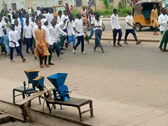 Male students protest over separation of boys and girls in Bauchi secondary schools 
