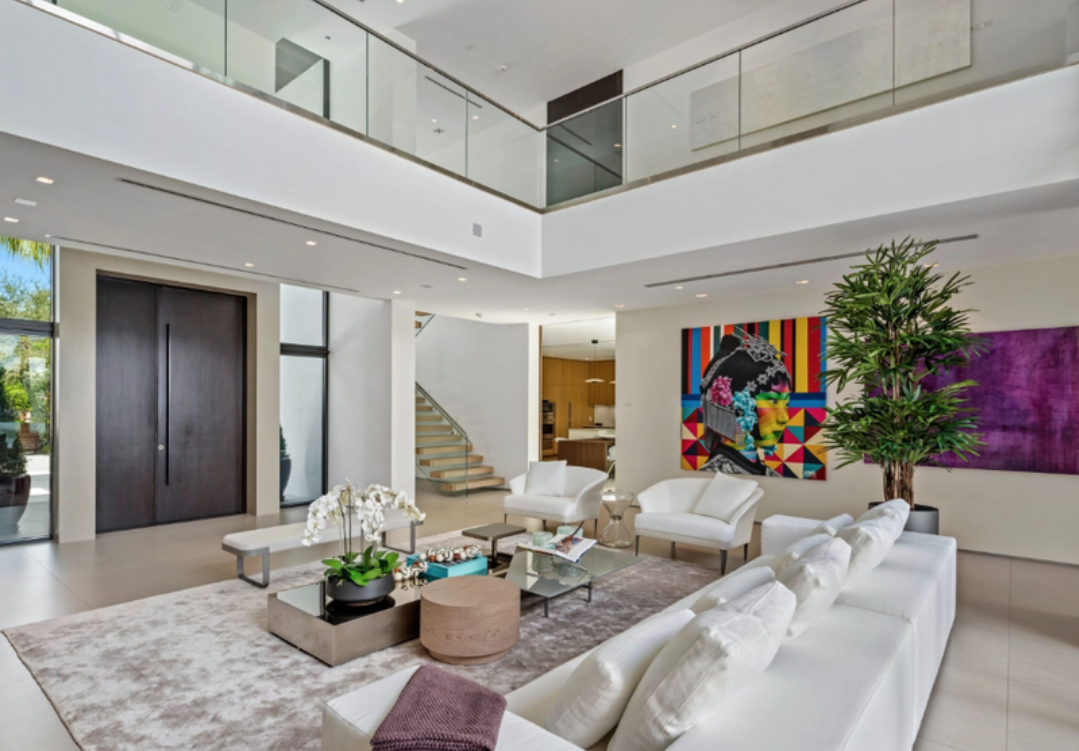 Lil Wayne puts his Miami Beach mansion up for sale at .5M (photos)
