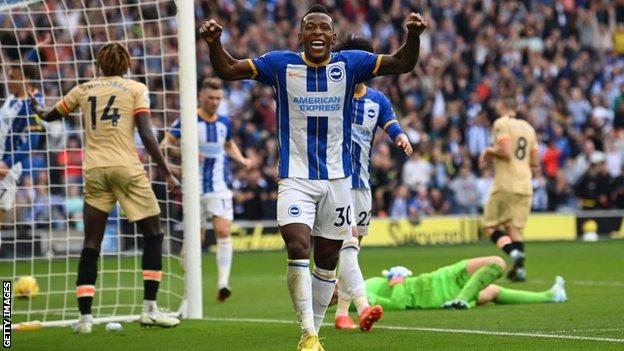 Pervis Estupinan, Brighton, Chelsea