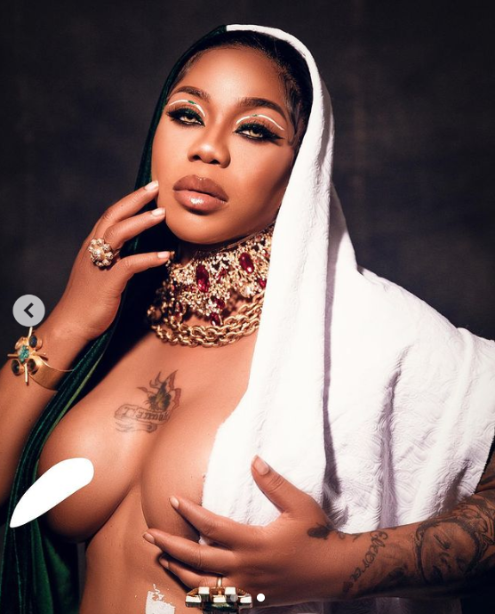 Toyin Lawani poses semi-nude in Independence day photos