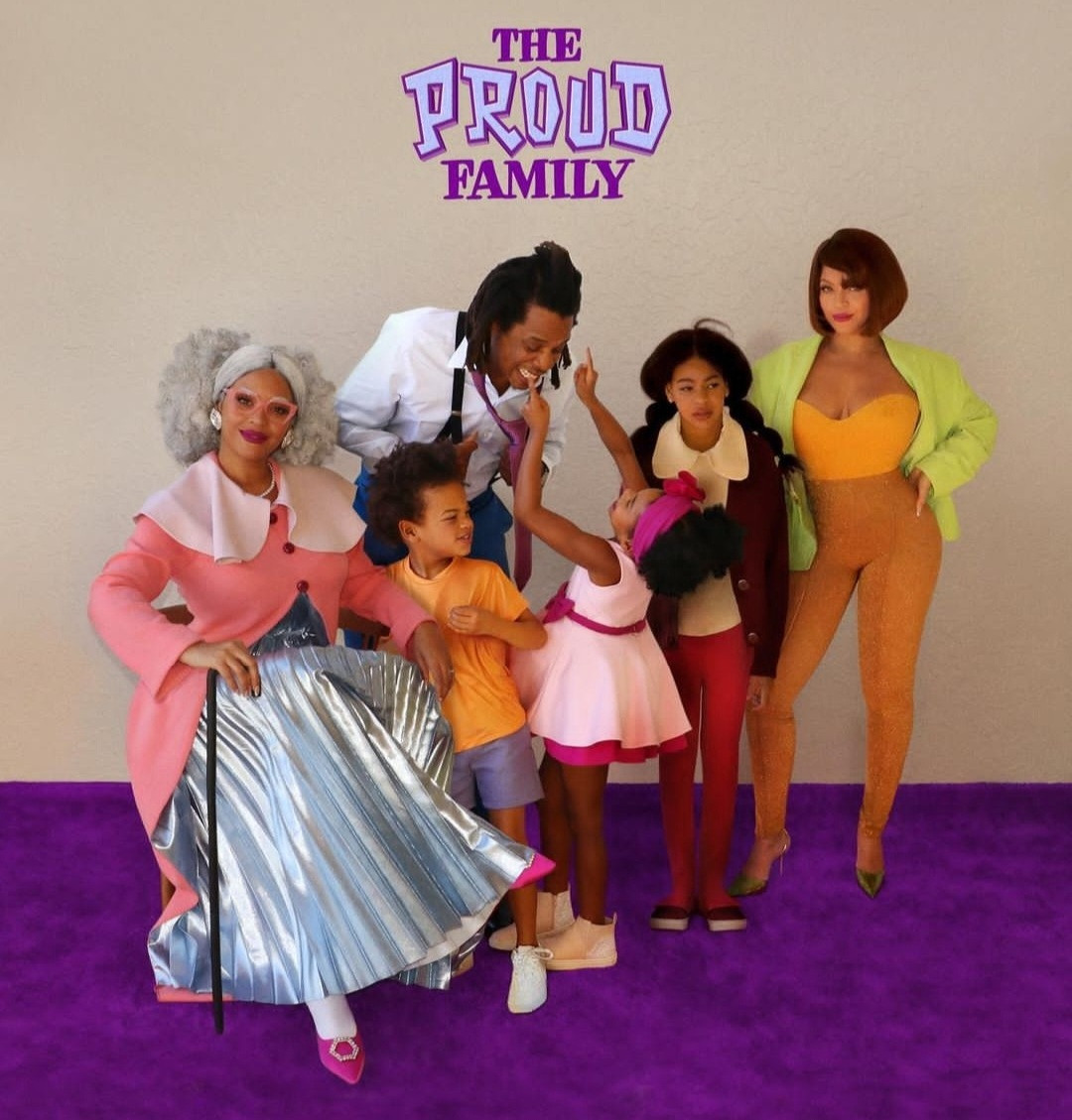 Beyonce shares lovely photo of her family