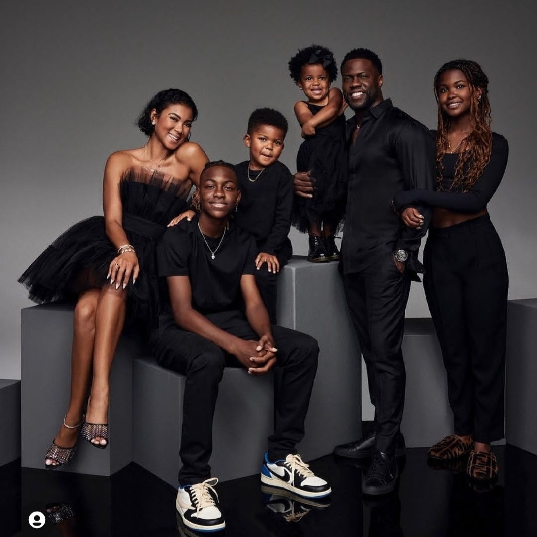 Comedian, Kevin Hart shares lovely family photo