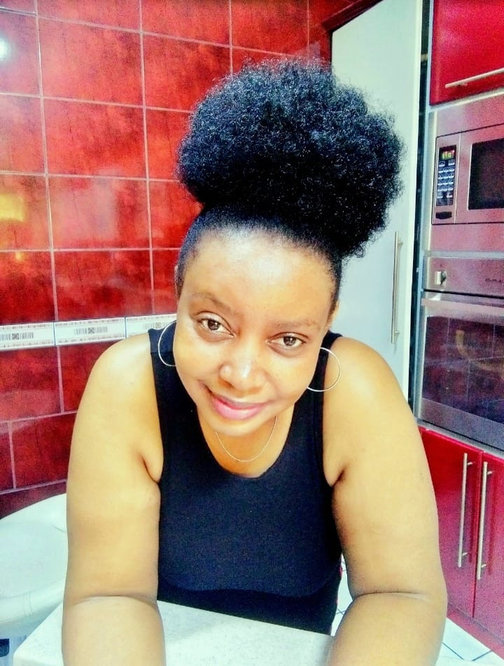 "Dear men, no relationship starts in November, protect your wallet" - Lady advises men as the festive season approaches