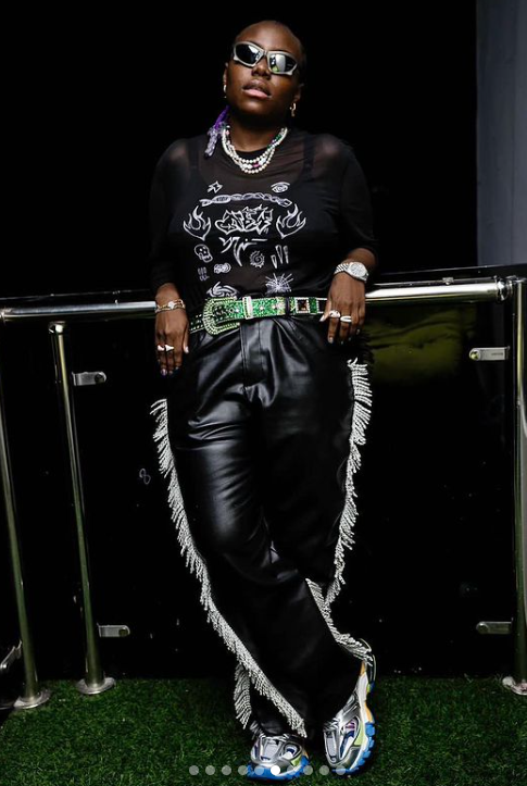 Teni shows off a slimmer figure in new photos 