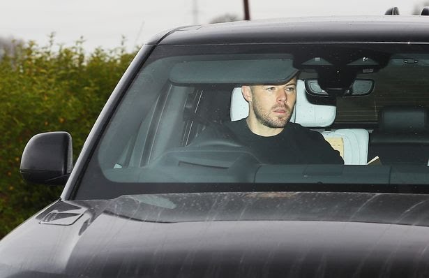 Manchester Utd players arrive training in exotic cars hours after they were thrashed 7-0 by Liverpool (photos/video)