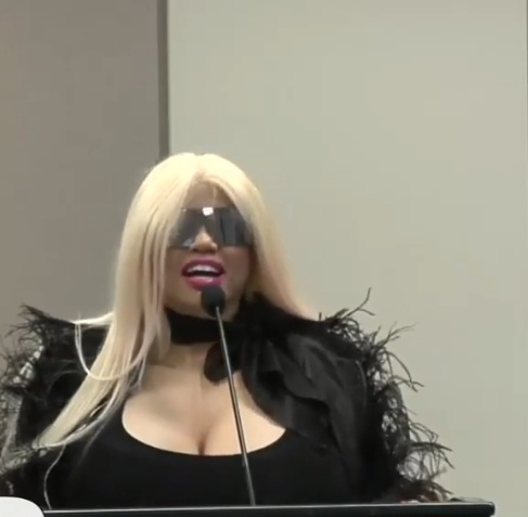 Woman asks board to decree sugar daddy and mommy appreciation day (video)