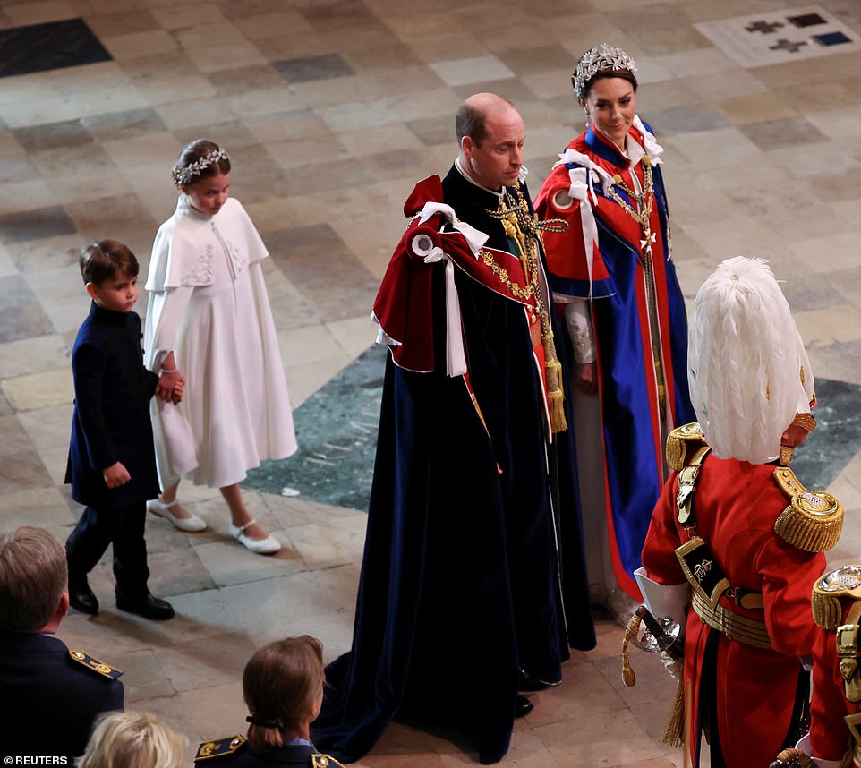 Kate Middleton rocks ivory Alexander McQueen dress featuring flowers from the four nations as she pays tribute to Diana and�the�late�Queen at the King?s Coronation (Photos)