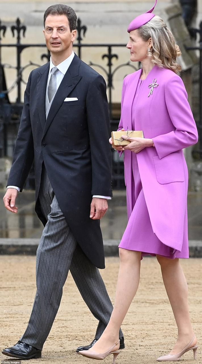 Kings and Queens from around the world attend King Charles
