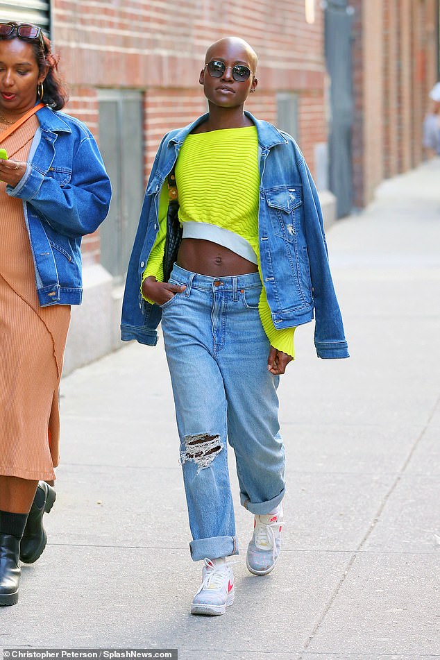 ?Happy Without Hair!?  - Lupita Nyong?o debuts new bald head (photos)