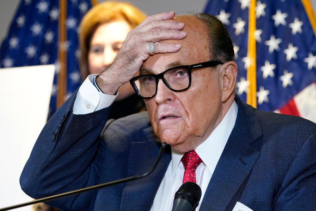 Woman suing former Trump lawyer Rudy Giuliani for m over alleged sexual assault reveals he made her appear nak3d in work video calls