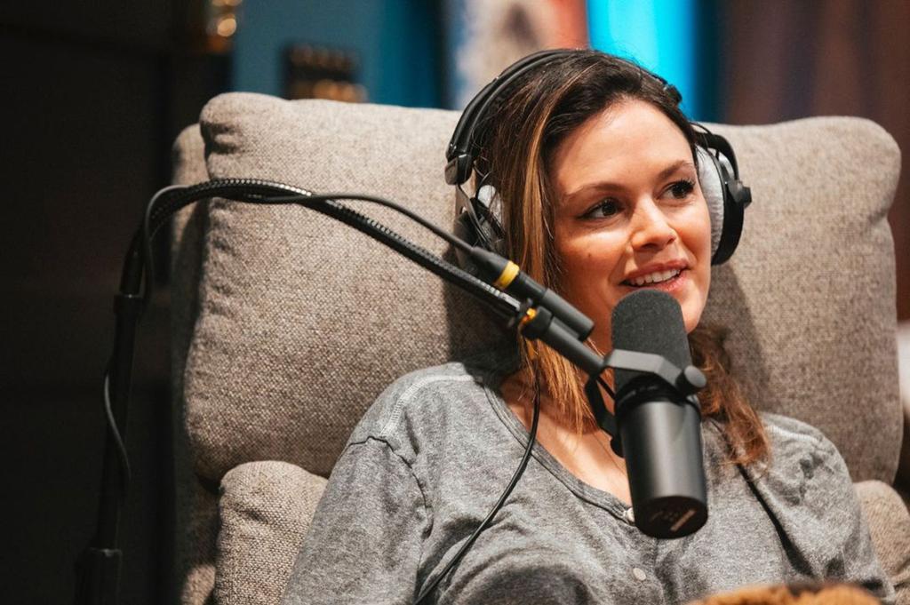 ?I want to be f?king manhandled? - Actress Rachel Bilson reveals her favorite s3x position