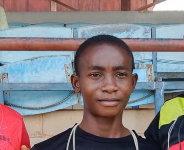 Nigerian pupil declared Guinness World Record holder for most skips on one foot (video)