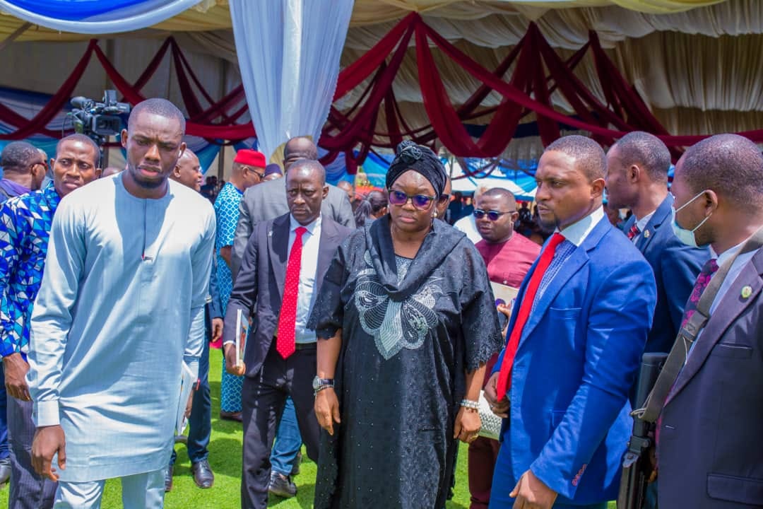 Photos from the funeral of wife of former Senate President Ken Nnamani