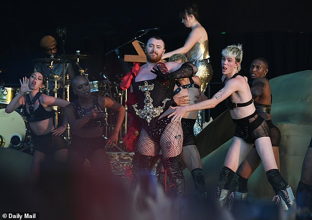 Singer Sam Smith performs in fishnet tights and sk!mpy pants at the Mad Cool festival in Madrid (photos)