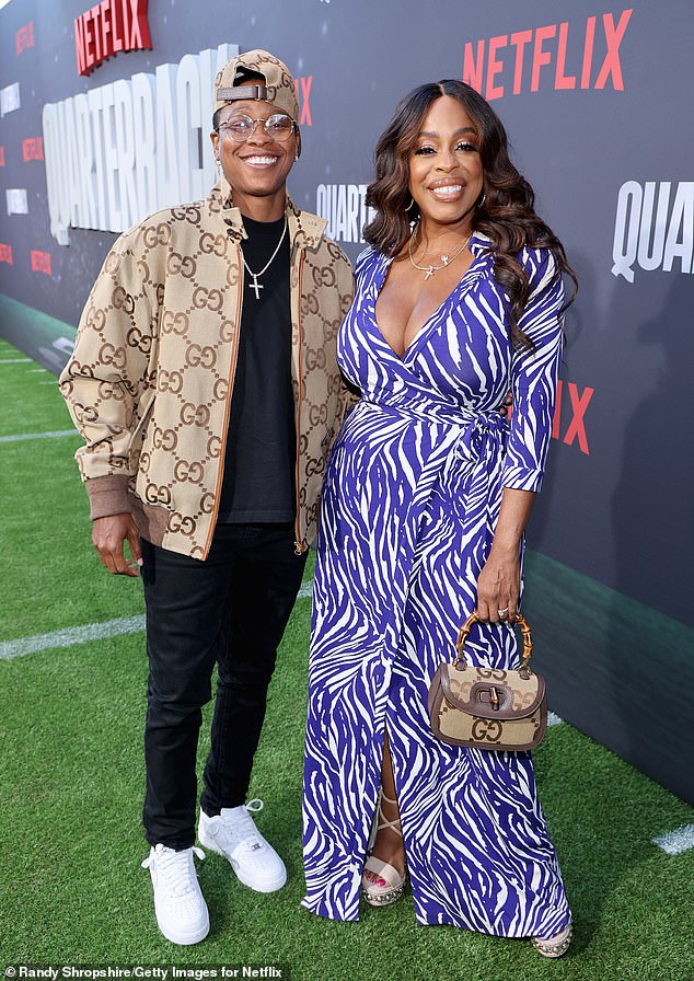 Actress Niecy Nash and her wife Jessica�Betts step out together for LA premiere of Quarterback (photos)