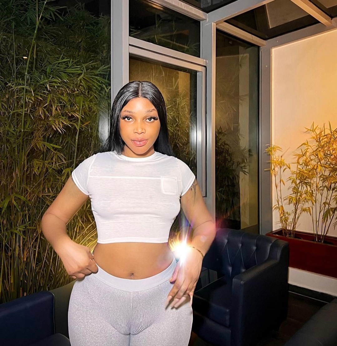 Nigerian transgender, Jay Boogie flashes cam�lt0e in new photos